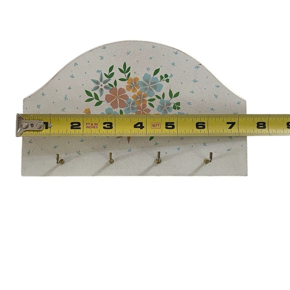 Vintage Floral Wooden Wall Key Hook - Picture 3 of 4